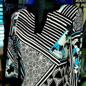 #233-(XXS) Susan Graver unique-blouse with 3/4 sleeves.